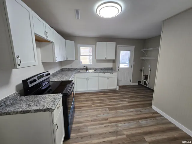 $124,900 | 1114 North 15th Street, Pekin, IL 61554