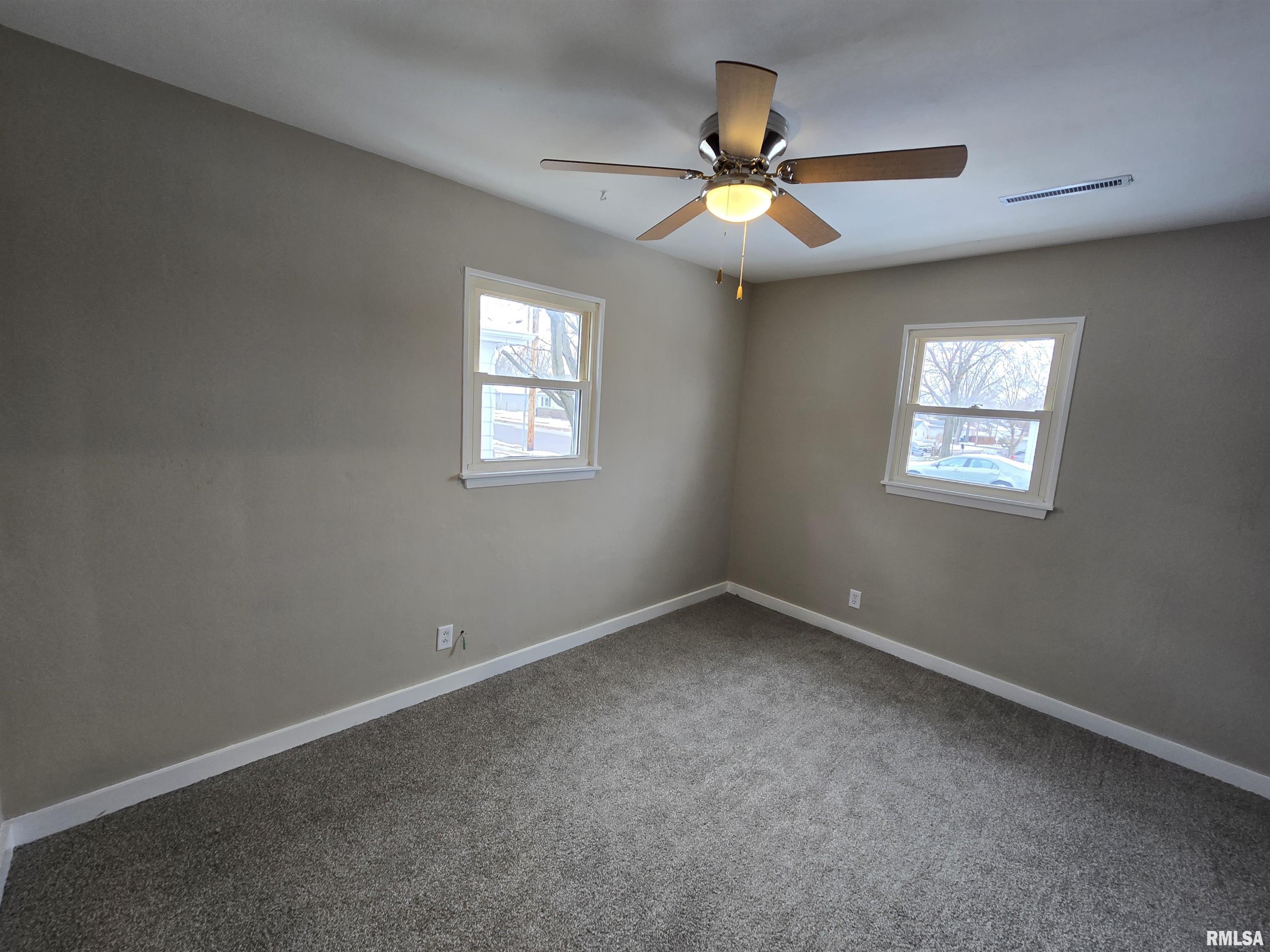 1114 North 15th Street Pekin, IL 61554 - Photo 9 of 13