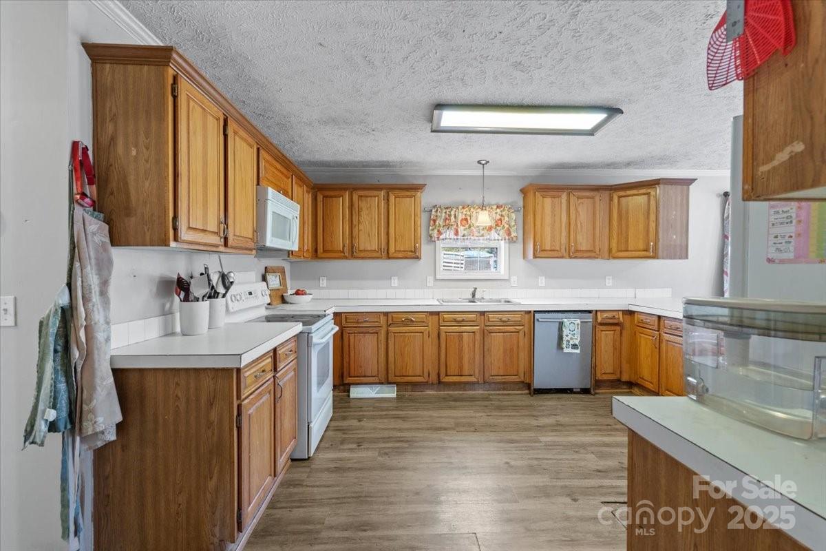 11001 Hartsell Road Midland, NC 28107 - Photo 12 of 32 Gallery Image 12