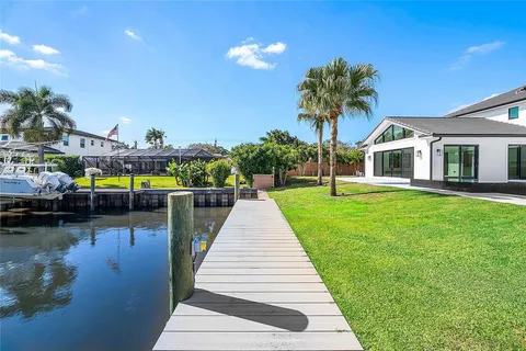 $4,950,000 | 8 Leeward Circle, Jupiter, FL 33469