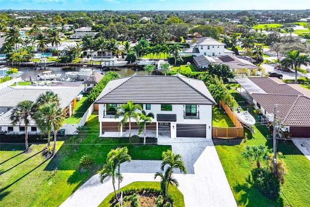 $4,950,000 | 8 Leeward Circle, Jupiter, FL 33469