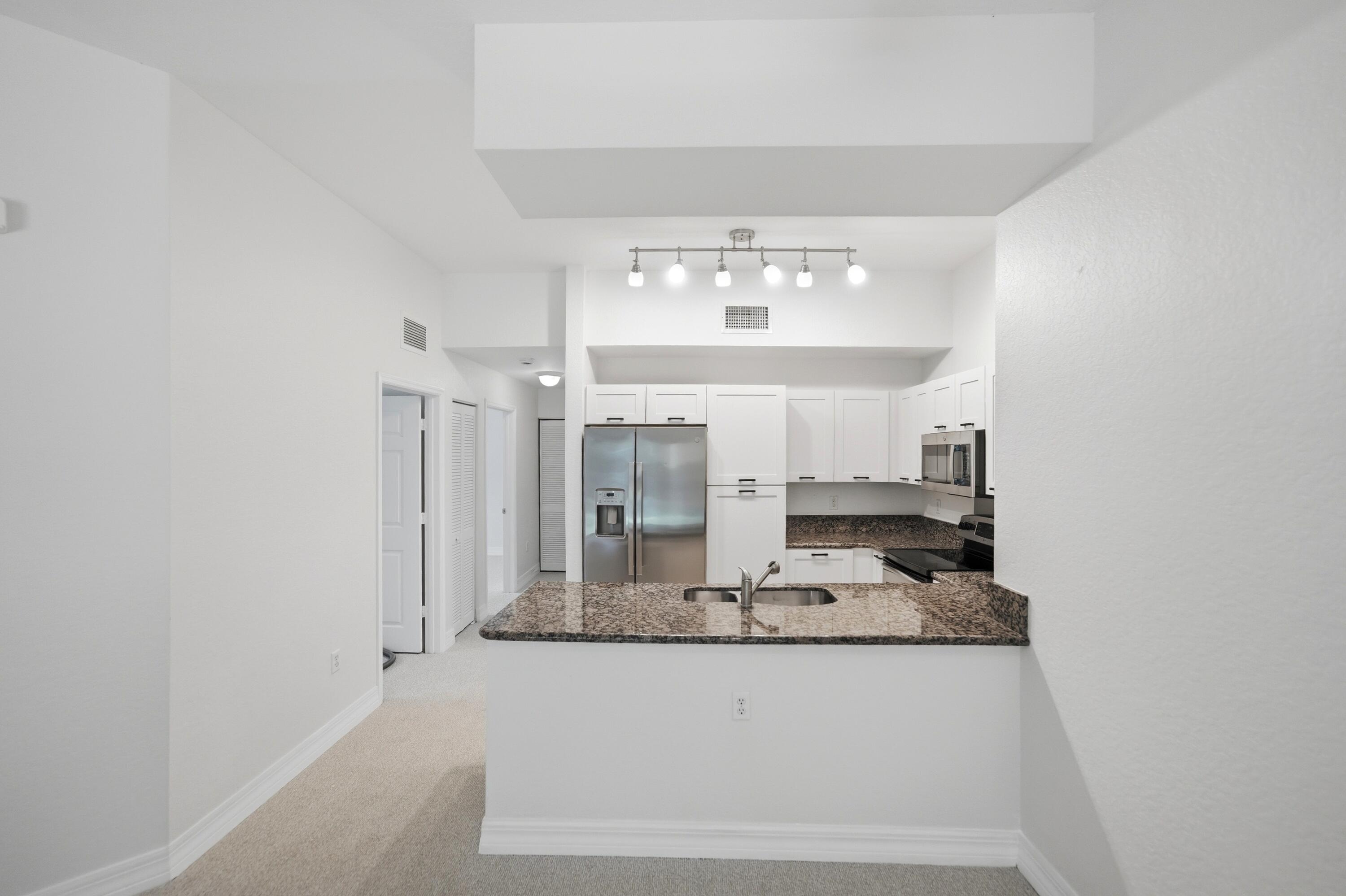 58 Southeast Palermo, Unit 104 Stuart, FL 34994 - Photo 8 of 37 31-print-58-se-palermo-ct-104