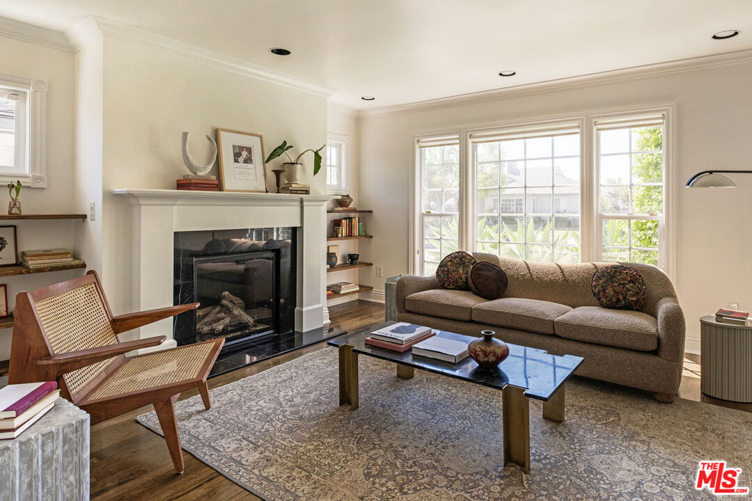 3712 Muirfield Road South Los Angeles, CA 90016 - Photo 3 of 33