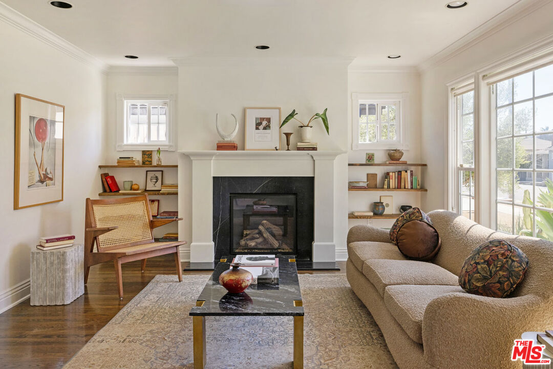 3712 Muirfield Road South Los Angeles, CA 90016 - Photo 4 of 33
