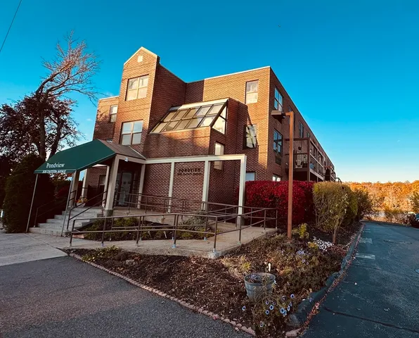 $339,999 | 605 Eastern Avenue, Unit 211, Lynn, MA 01902