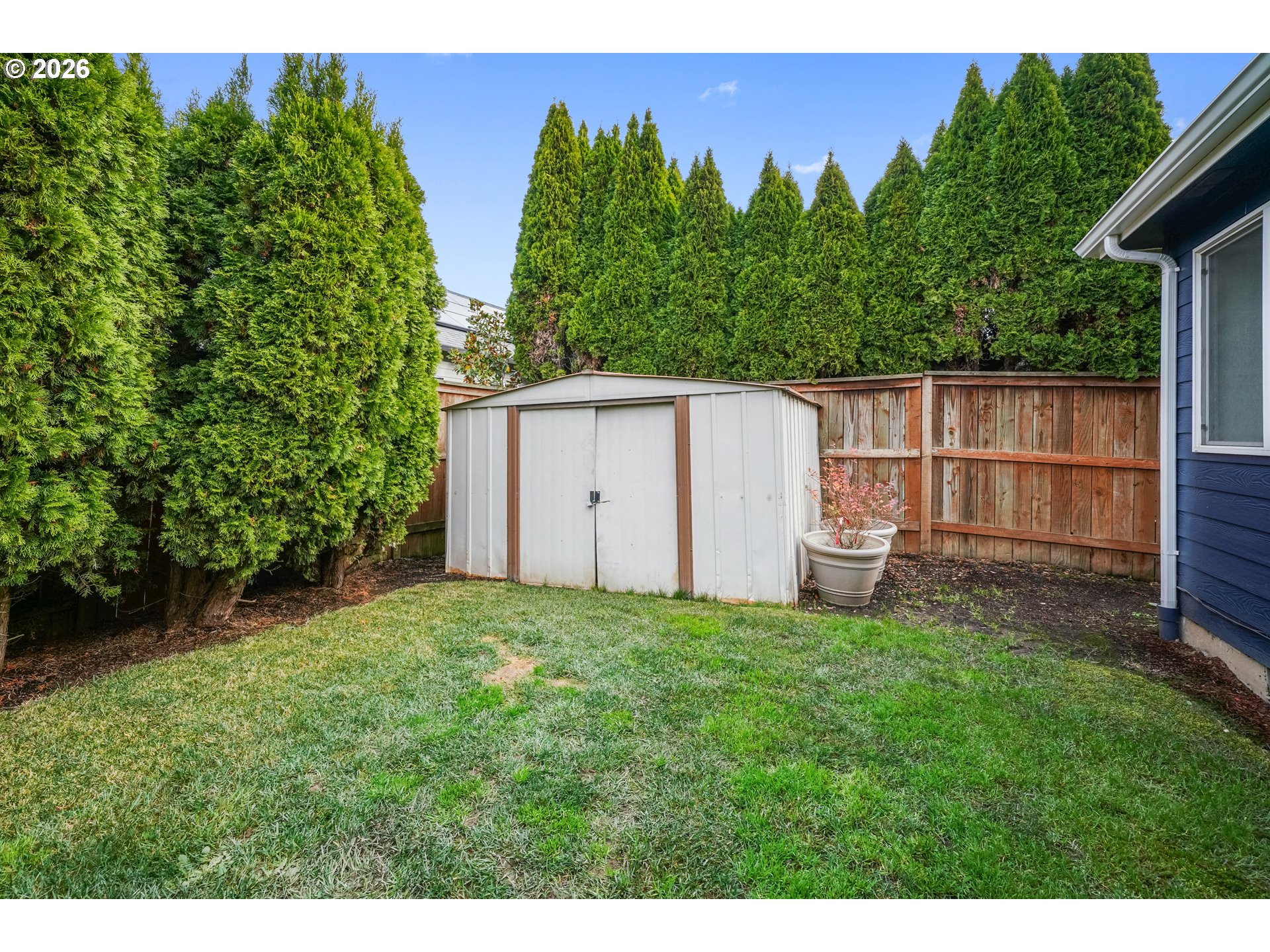 959 Stonebridge Avenue Northeast Keizer, OR 97303 - Photo 37 of 48 a view of a backyard with barn