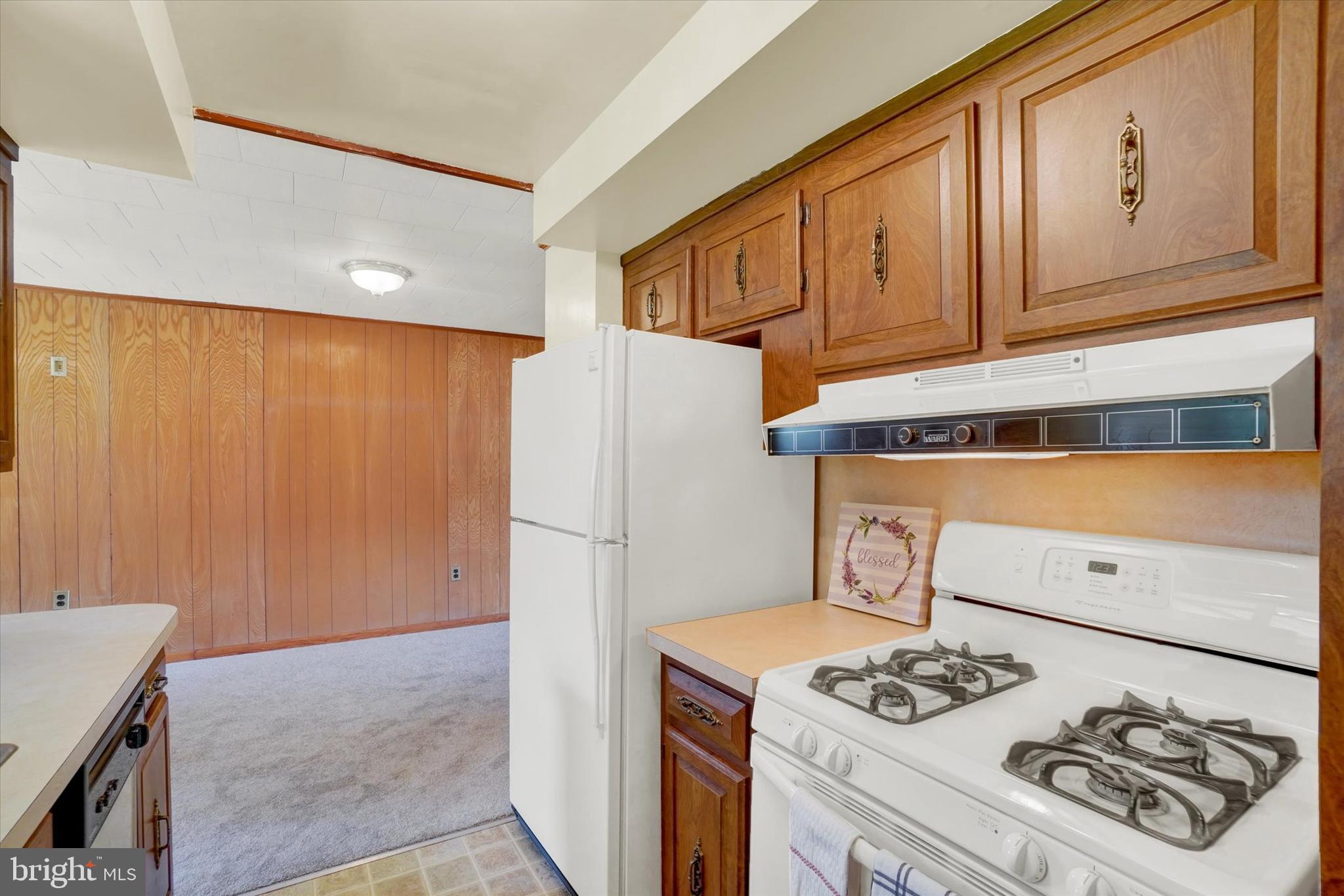 2554 Locust Road Dover, PA 17315 - Photo 11 of 28 Gallery Image 11