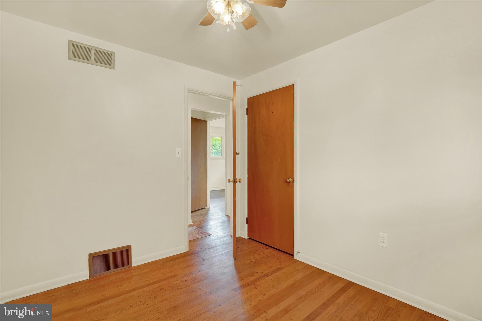 2554 Locust Road Dover, PA 17315 - Photo 16 of 28 Gallery Image 16