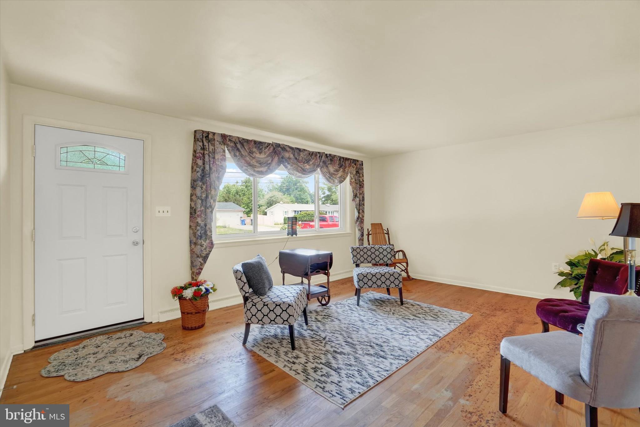 2554 Locust Road Dover, PA 17315 - Photo 4 of 28 Gallery Image 4