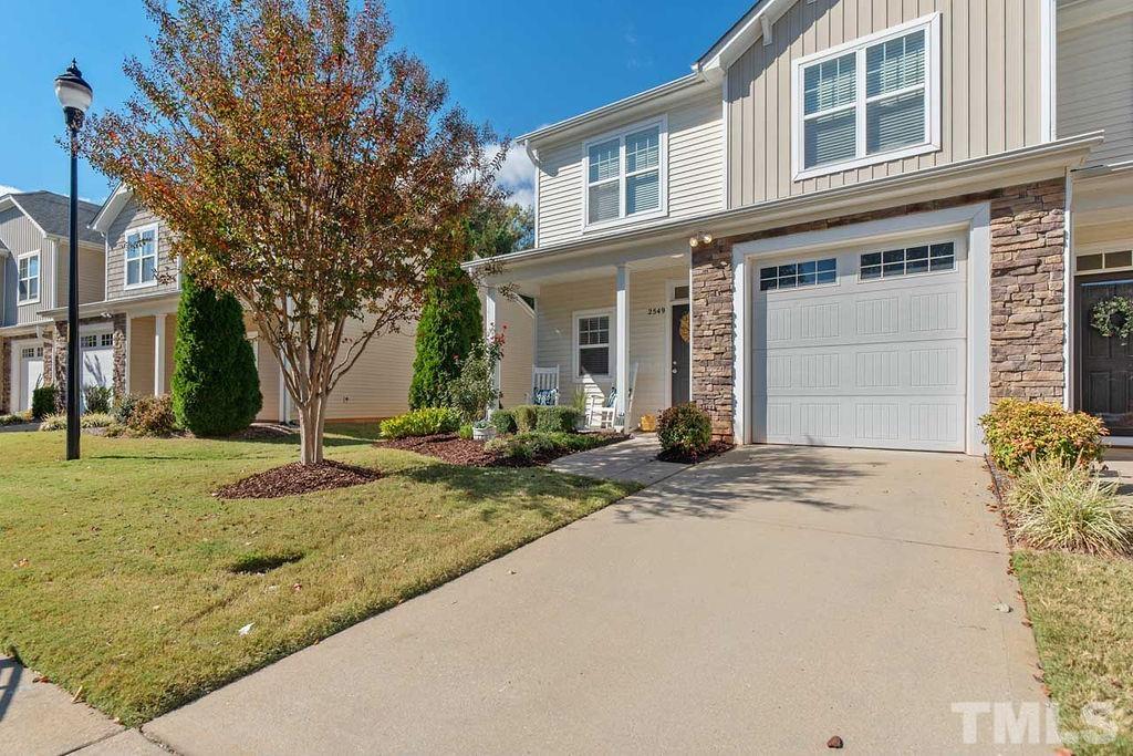 2549 Spring Oaks Way Raleigh, NC 27614 - Photo 3 of 33 Gallery Image 3