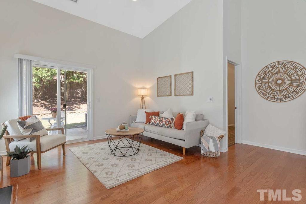 2549 Spring Oaks Way Raleigh, NC 27614 - Photo 8 of 33 Gallery Image 8
