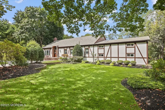 $1,300,000 | 11 Goldsmith Drive, Holmdel, NJ 07733