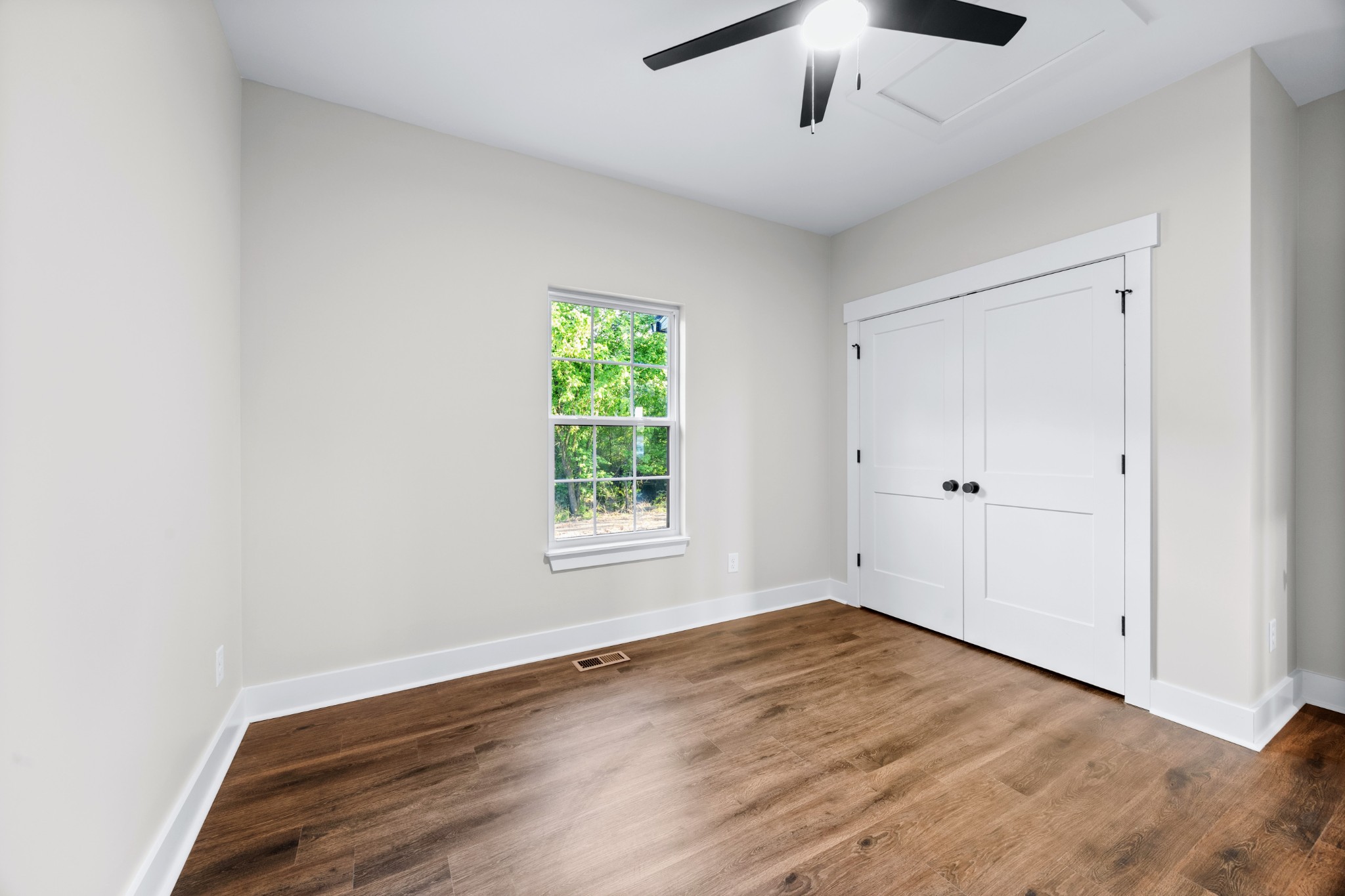 1239 North Main Street Tennessee Ridge, TN 37178 - Photo 15 of 28