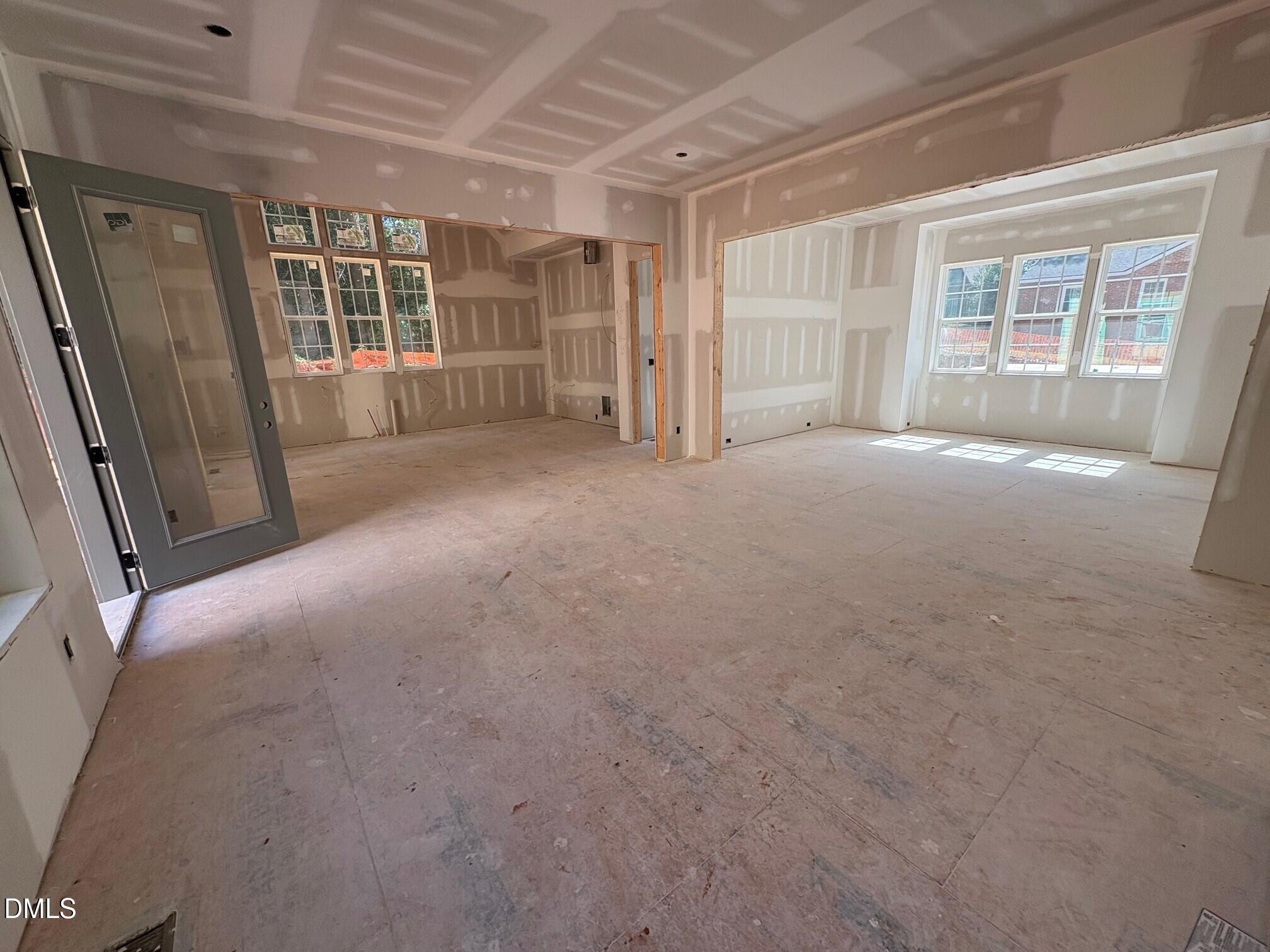 914 Marilyn Drive Raleigh, NC 27607 - Photo 9 of 24 26.09.28 photo 5