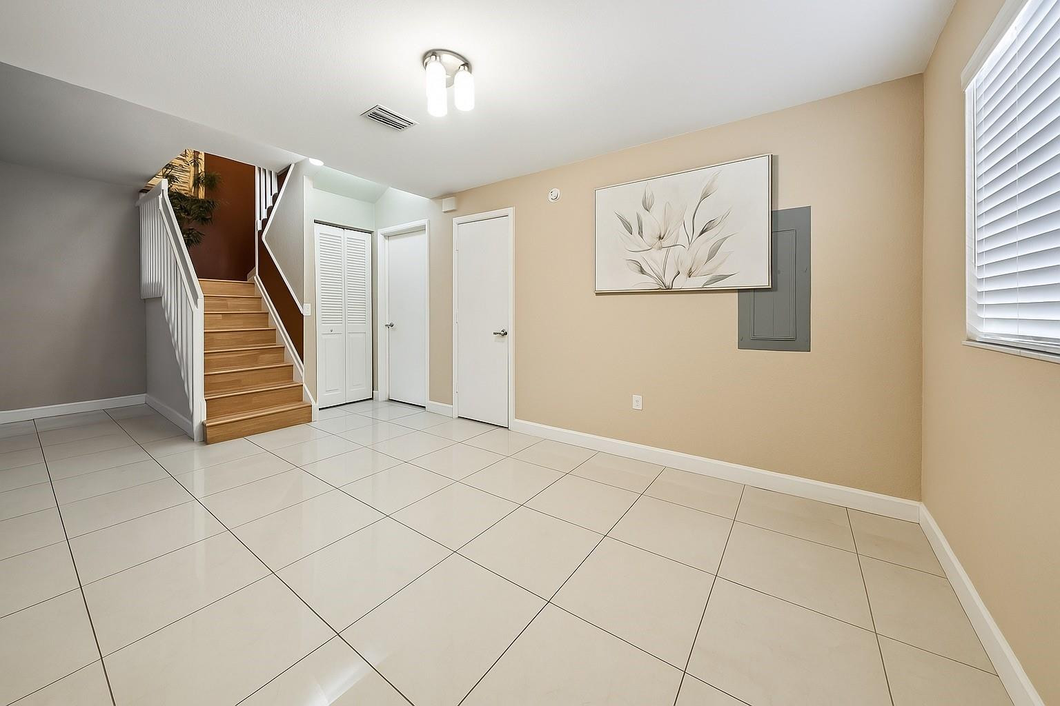 365 Northwest 19th Street, Unit 74 Miami, FL 33136 - Photo 3 of 23 Photo 3