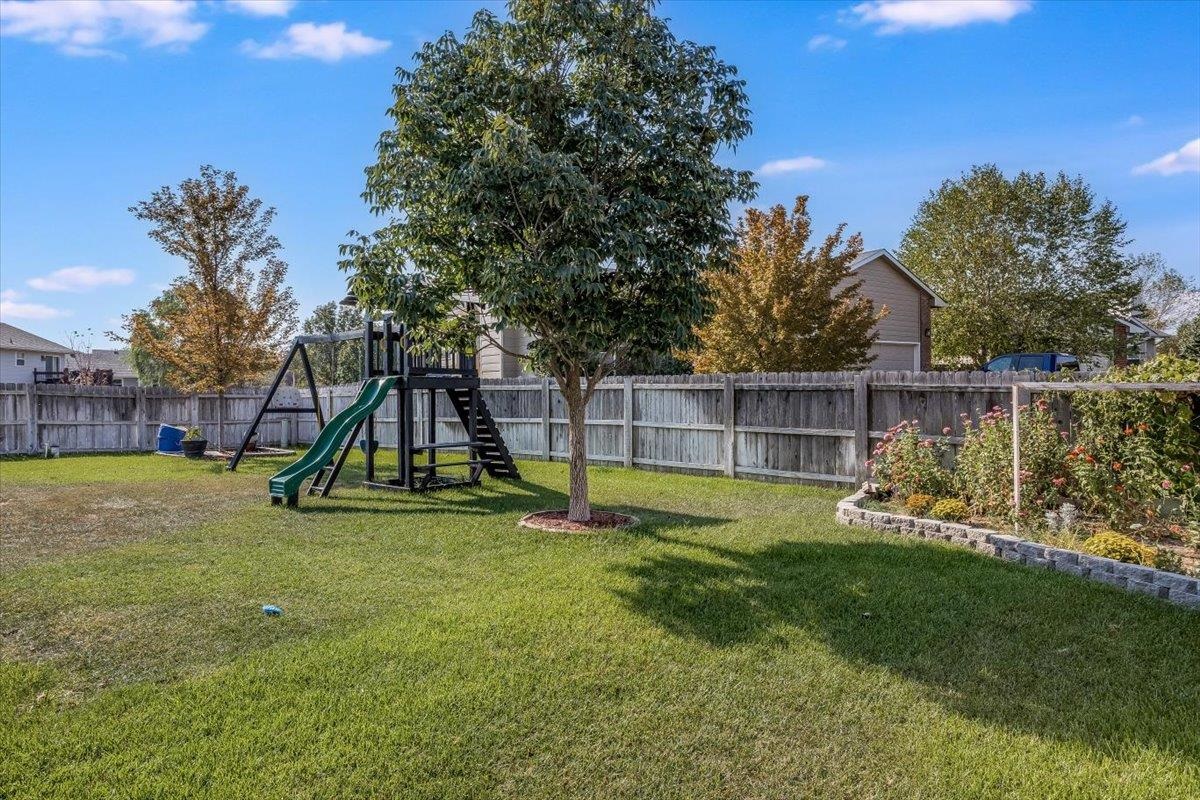 1803 Honeysuckle Circle Andover, KS 67002 - Photo 26 of 30