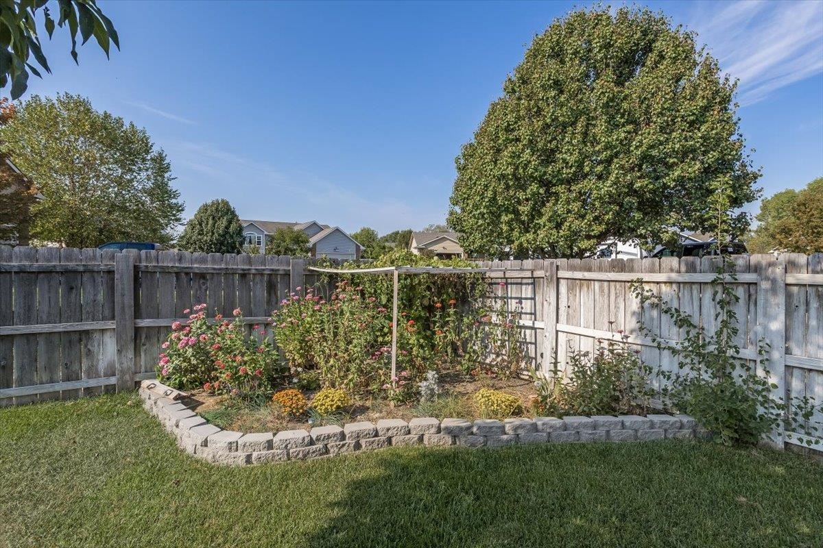 1803 Honeysuckle Circle Andover, KS 67002 - Photo 27 of 30