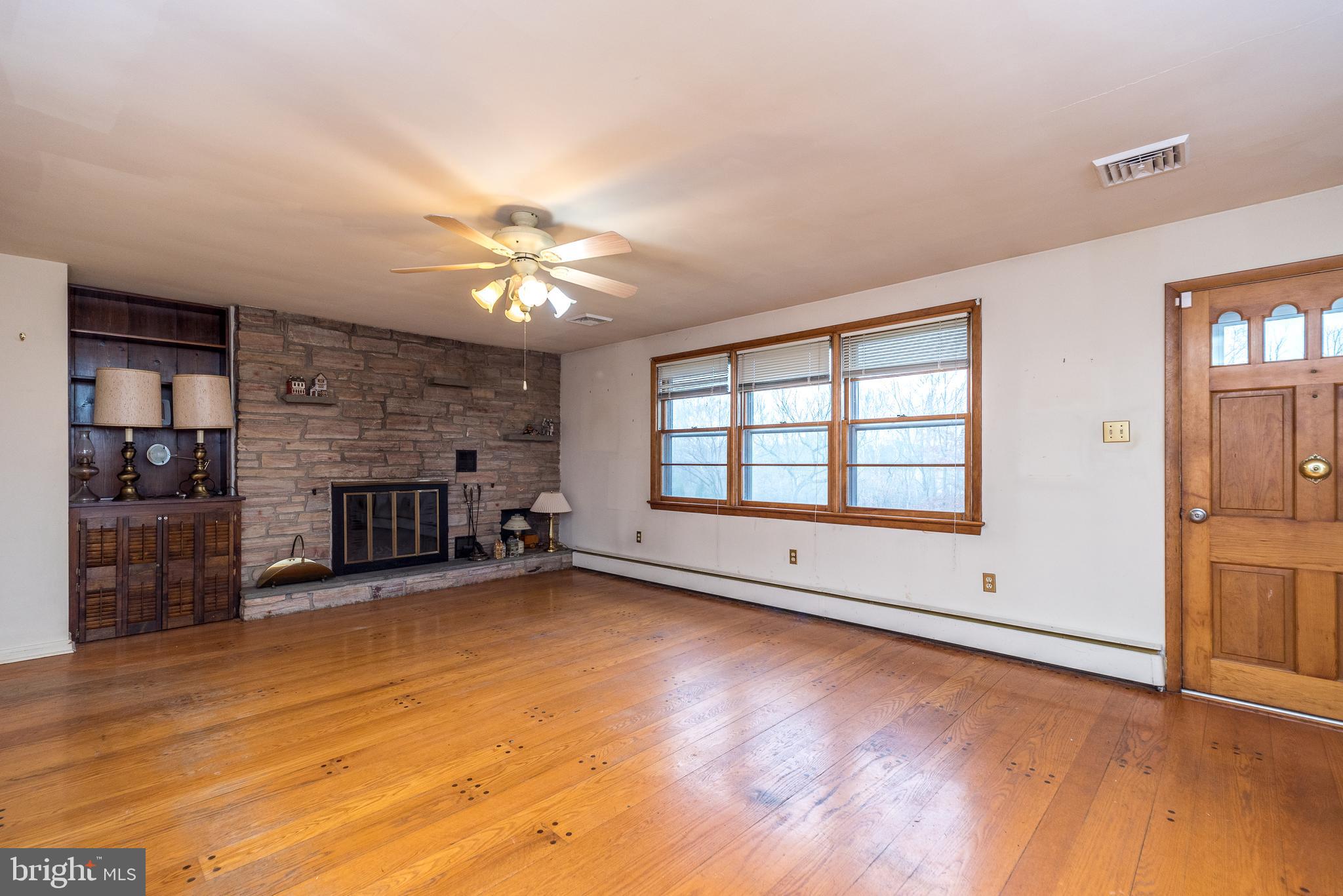 1211 Lower State Road Warrington, PA 18976 - Photo 3 of 11 Gallery Image 3