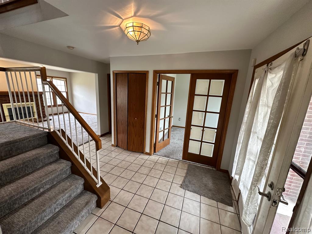 577 Lexington Drive Rochester, MI 48307 - Photo 8 of 29
