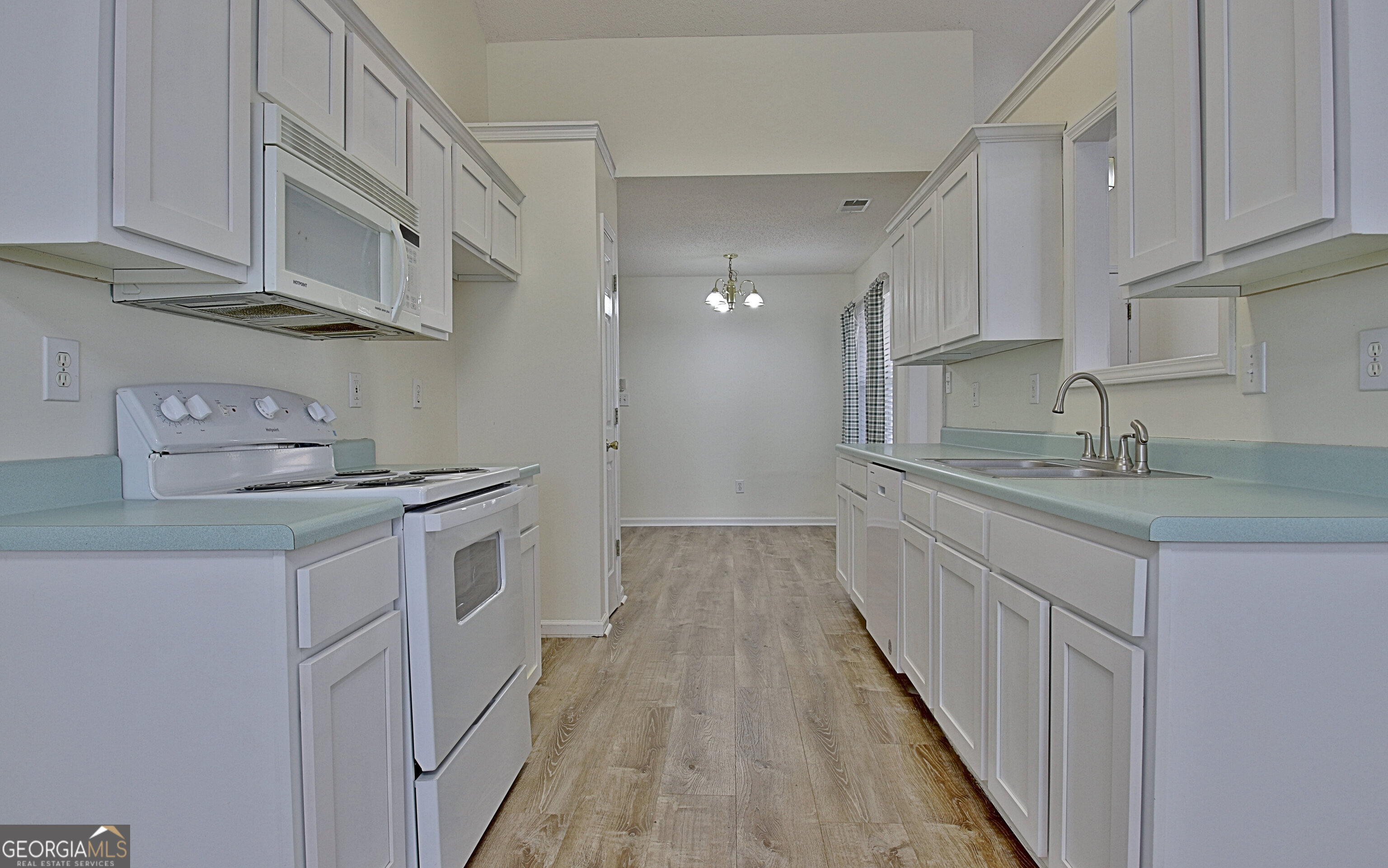 514 Sarah's Lane Locust Grove, GA 30248 - Photo 14 of 47