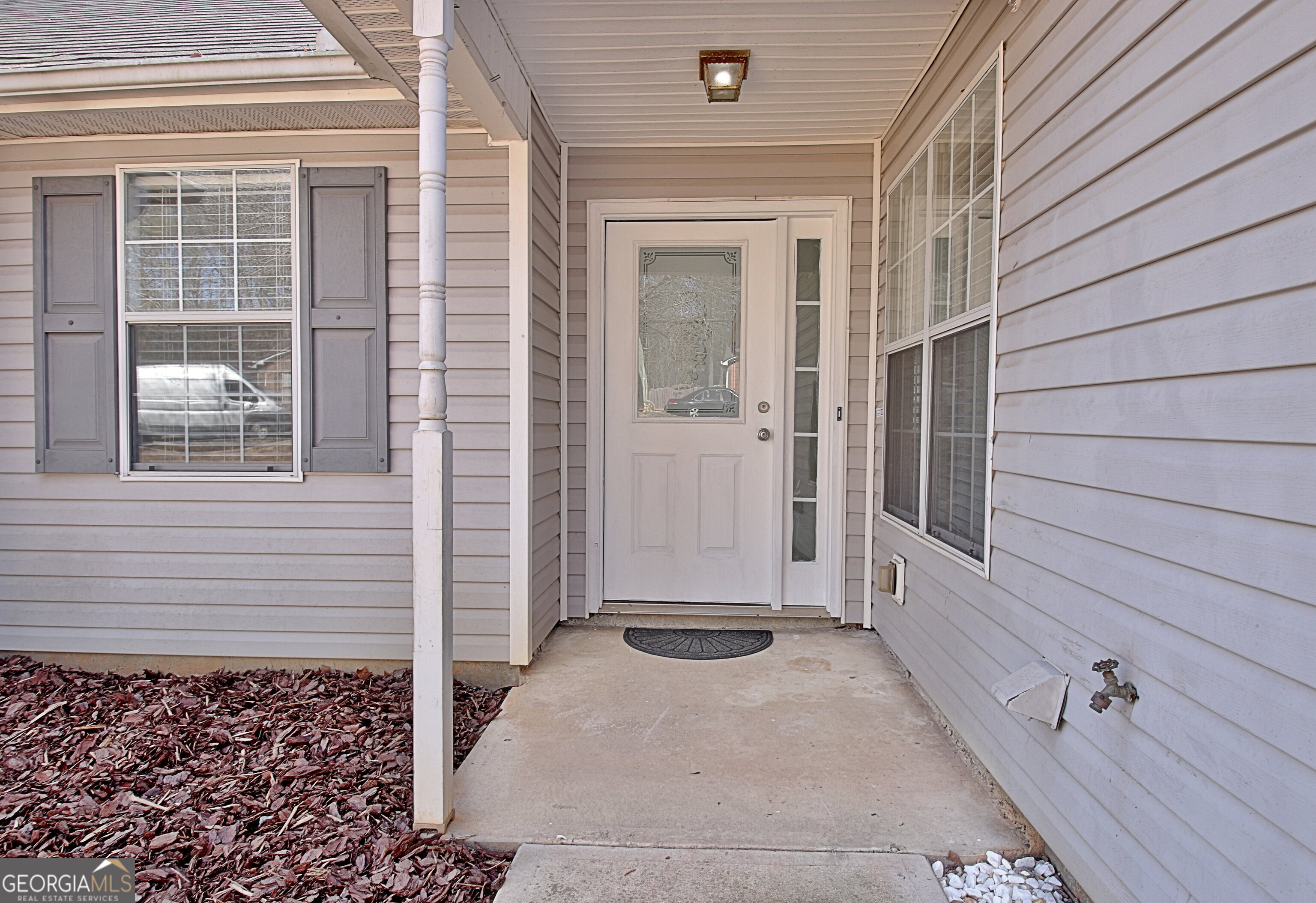 514 Sarah's Lane Locust Grove, GA 30248 - Photo 4 of 47