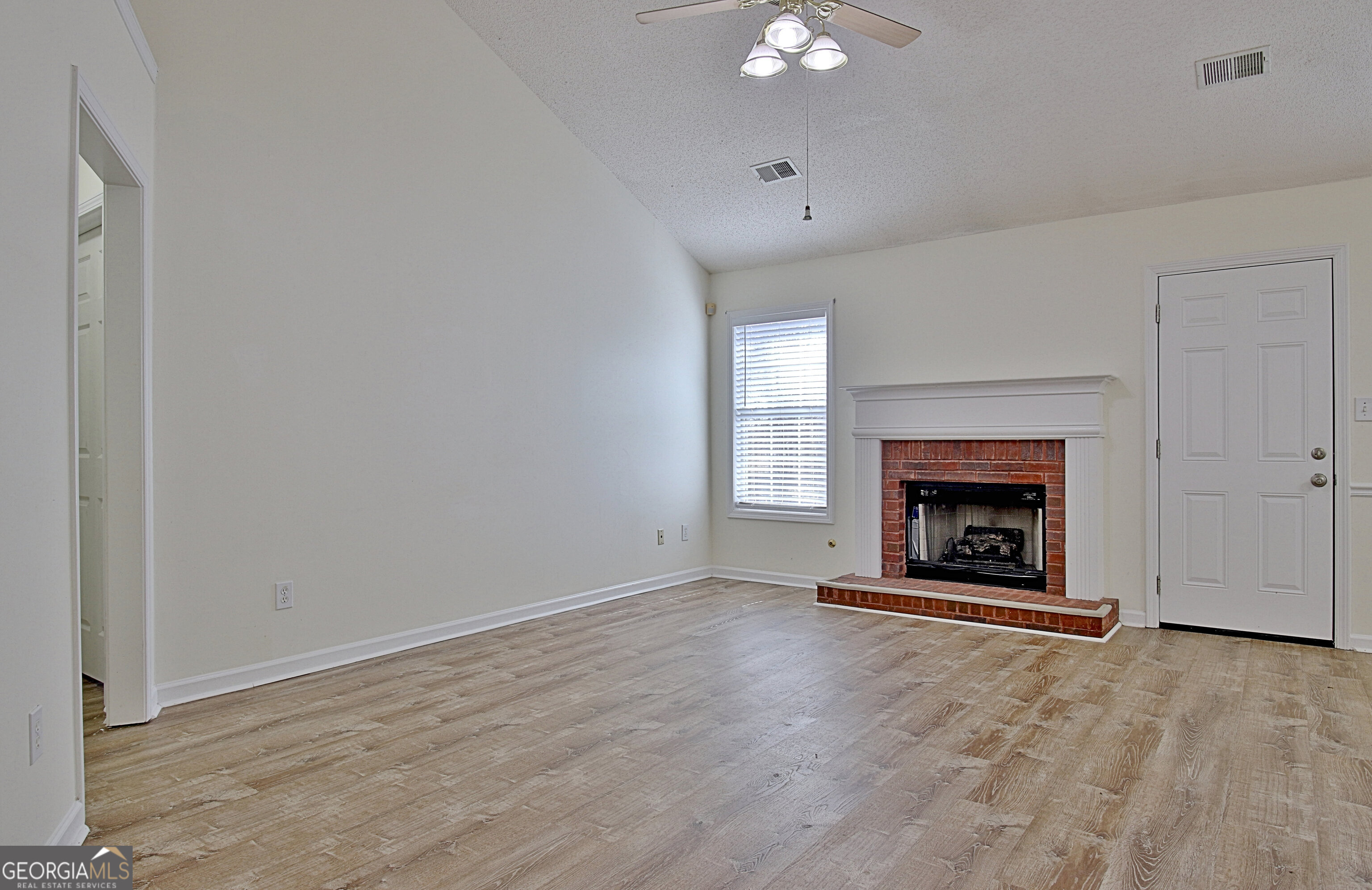 514 Sarah's Lane Locust Grove, GA 30248 - Photo 6 of 47