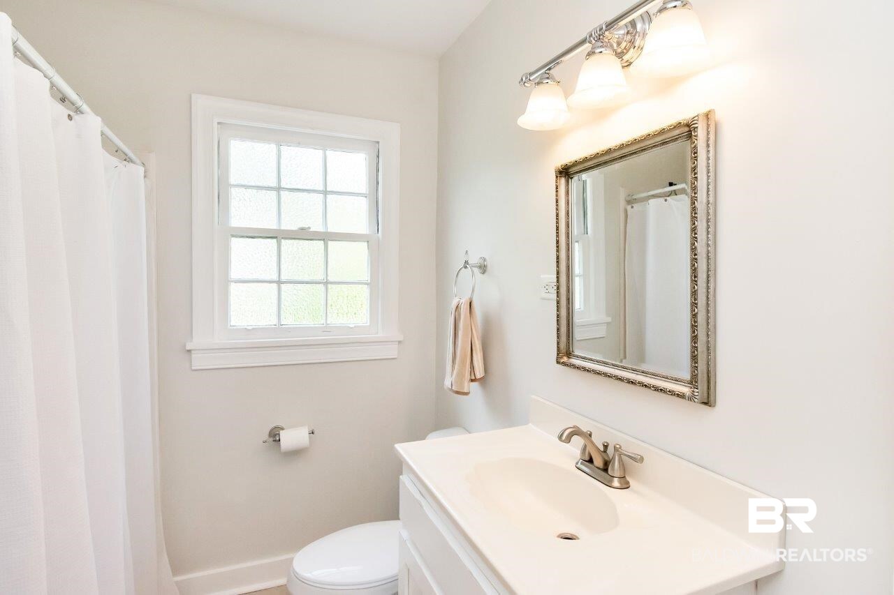 54 South Julia Street Mobile, AL 36604 - Photo 8 of 24
