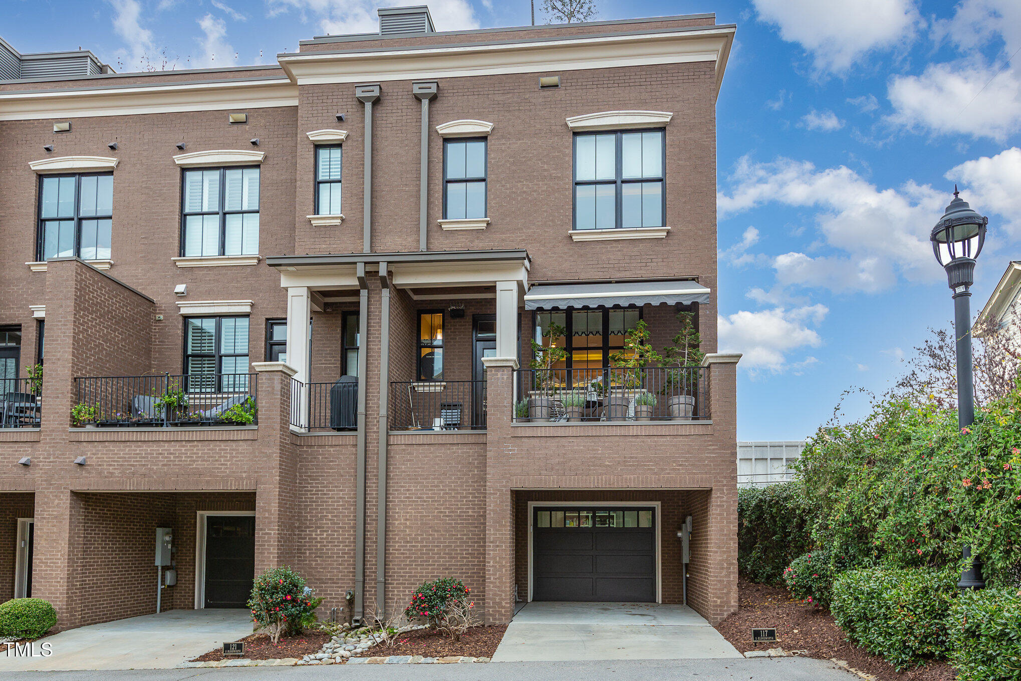 117 South Bloodworth Street Raleigh, NC 27601 - Photo 31 of 36 a front view of a building