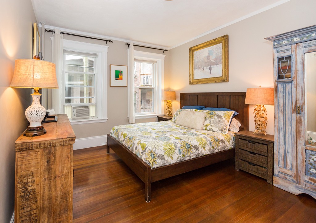 12 Colbourne Crescent, Unit 1 Brookline, MA 02445 - Photo 16 of 30