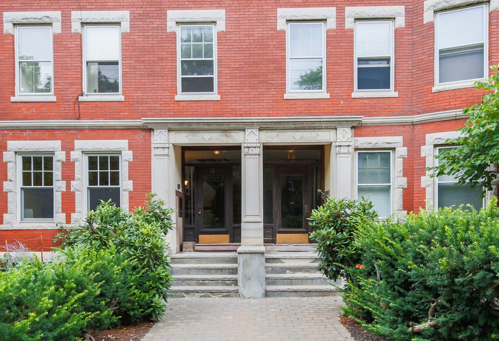 12 Colbourne Crescent, Unit 1 Brookline, MA 02445 - Photo 30 of 30