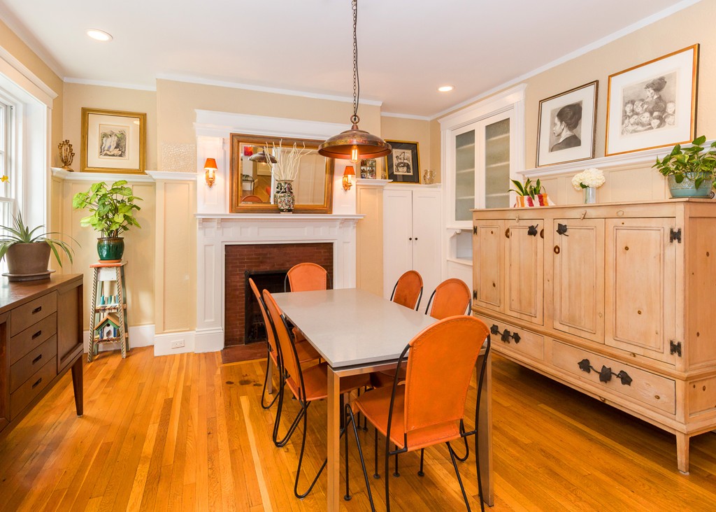 12 Colbourne Crescent, Unit 1 Brookline, MA 02445 - Photo 9 of 30