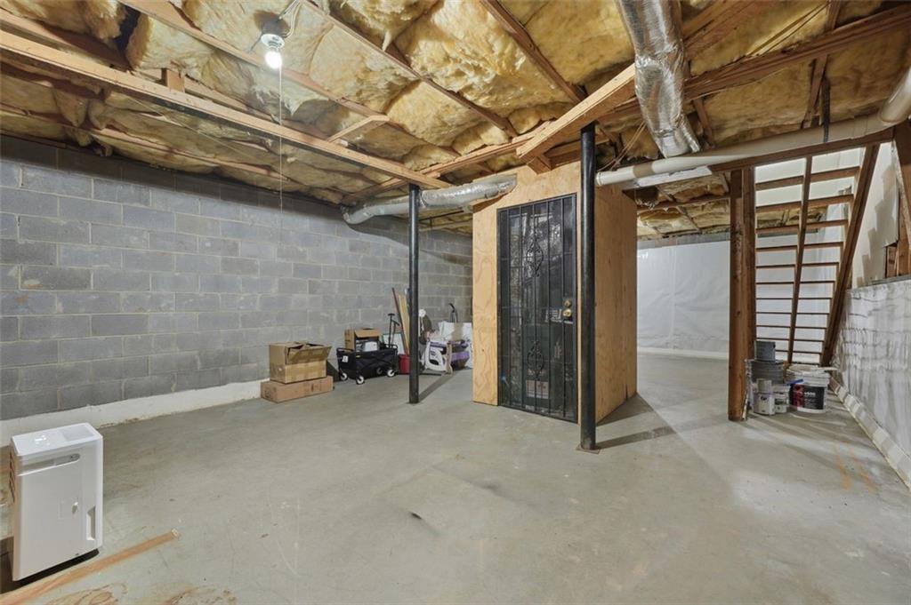 6420 Marbut Road Lithonia, GA 30058 - Photo 25 of 29 a view of a room with gym equipment
