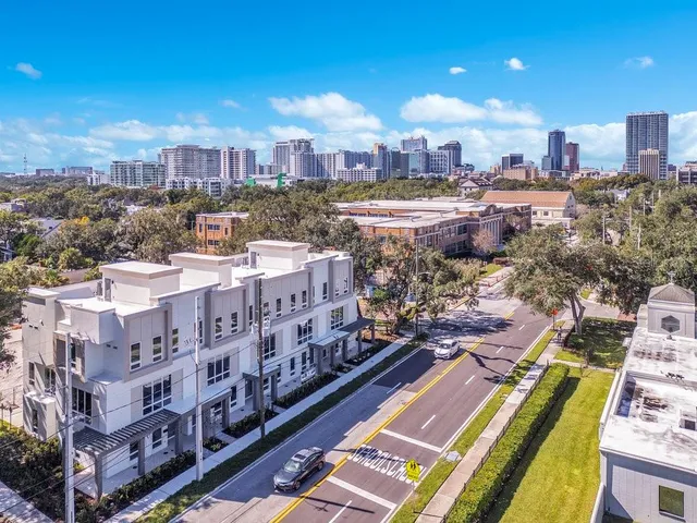 $1,095,000 | 1002 East Robinson Street, Orlando, FL 32801