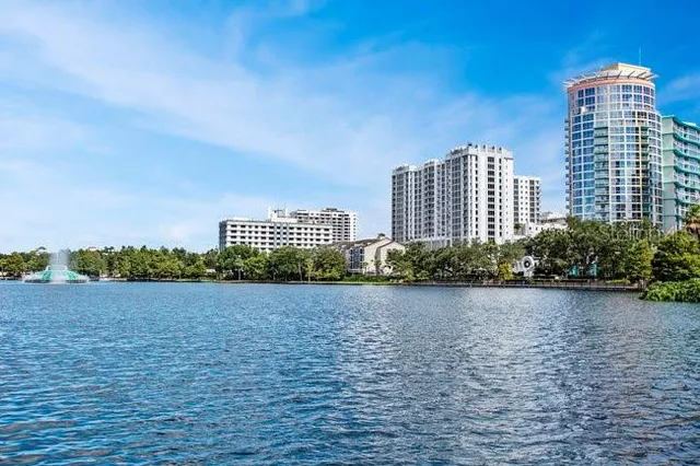 $1,095,000 | 1002 East Robinson Street, Orlando, FL 32801