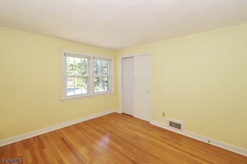 785 Lamberts Mill Road Westfield, NJ 07090 - Photo 26 of 37