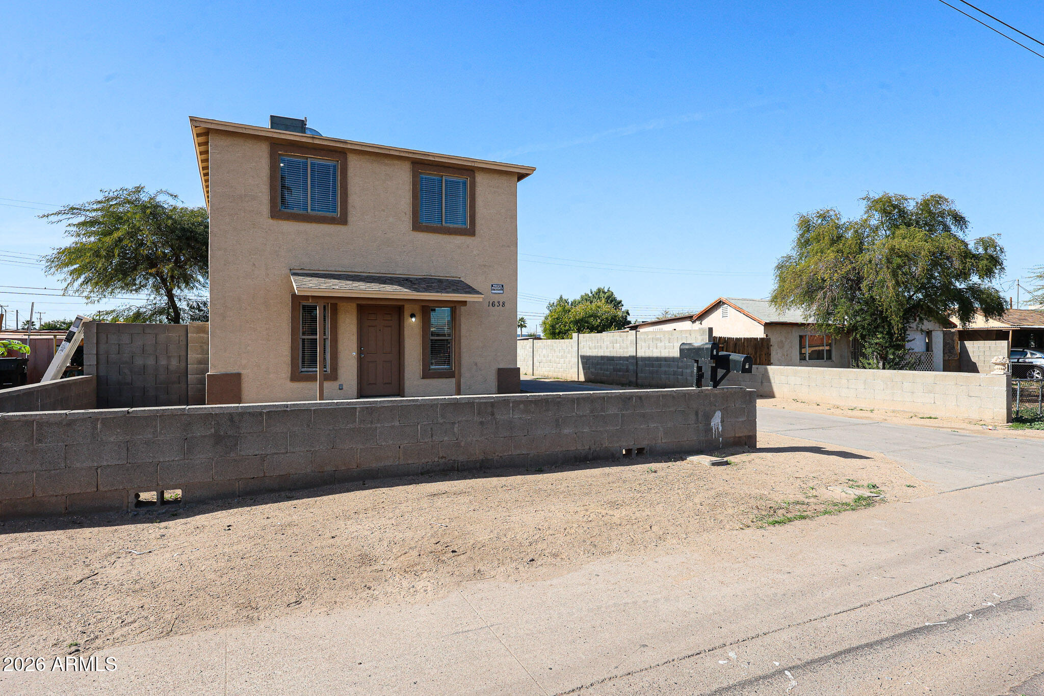 1638 South 5th Street Phoenix, AZ 85004 - Photo 1 of 18 A (2)