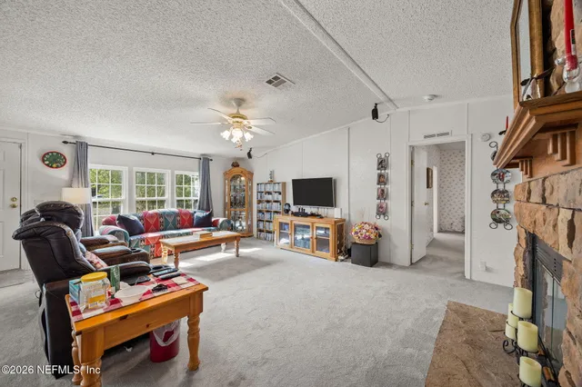 $405,000 | 44170 Woodland Circle, Callahan, FL 32011