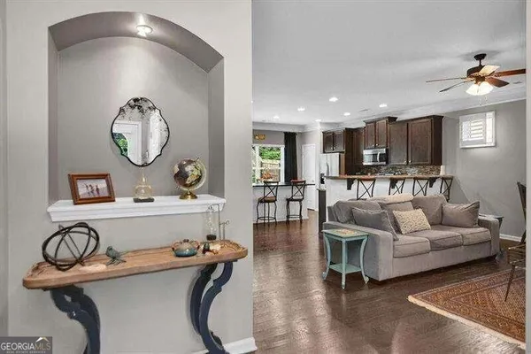 $2,495 | 307 Lakeside Lane, Woodstock, GA 30188