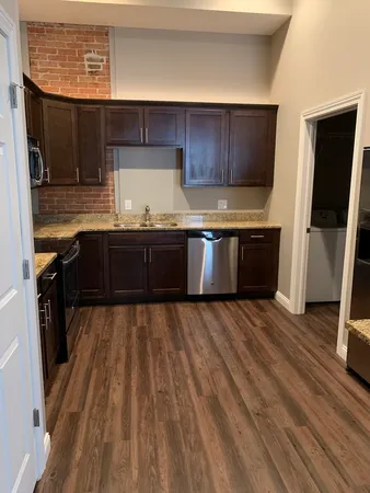 $1,350 | 1534 River Drive, Unit 203, Moline, IL 61265