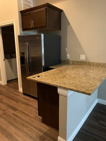 $1,350 | 1534 River Drive, Unit 203, Moline, IL 61265