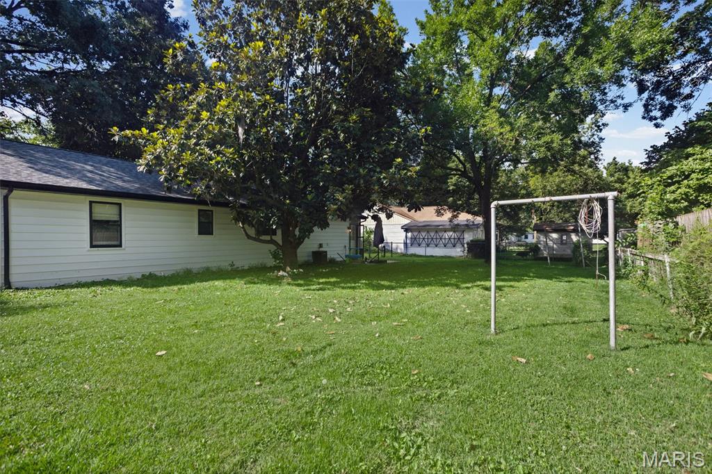 2229 East A Street Belleville, IL 62221 - Photo 22 of 24
