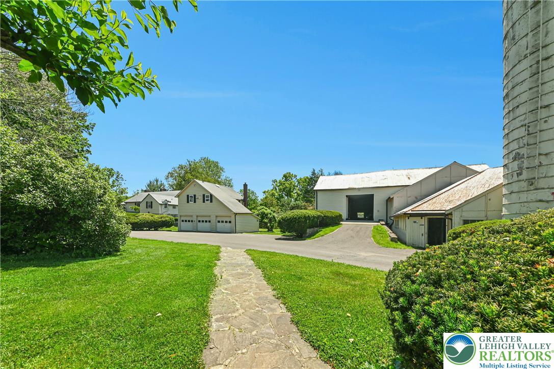 1194 Street Road Buckingham, PA 18938 - Photo 49 of 56