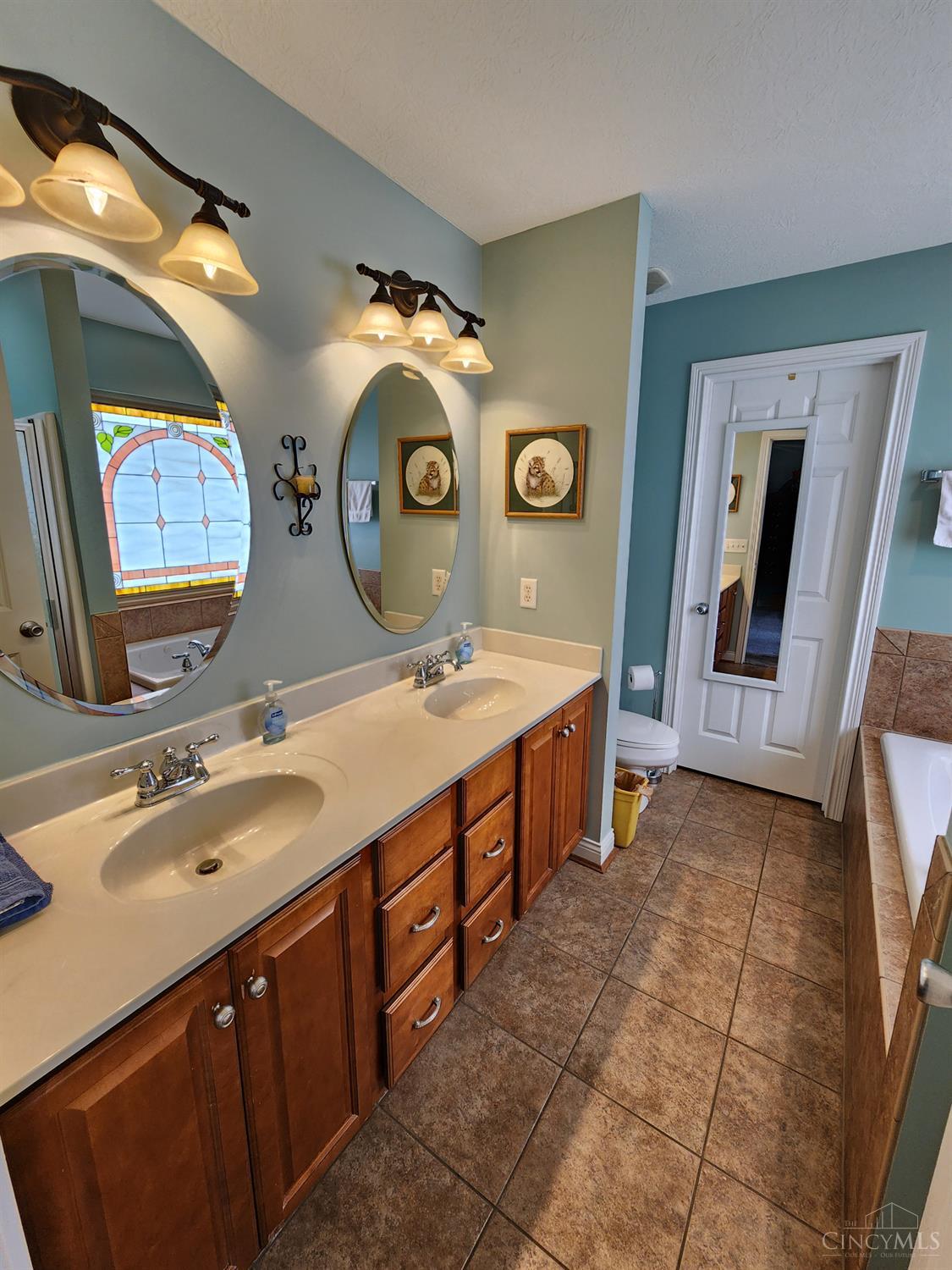 5984 West Fork Road Cincinnati, OH 45247 - Photo 21 of 31 Gallery Image 21