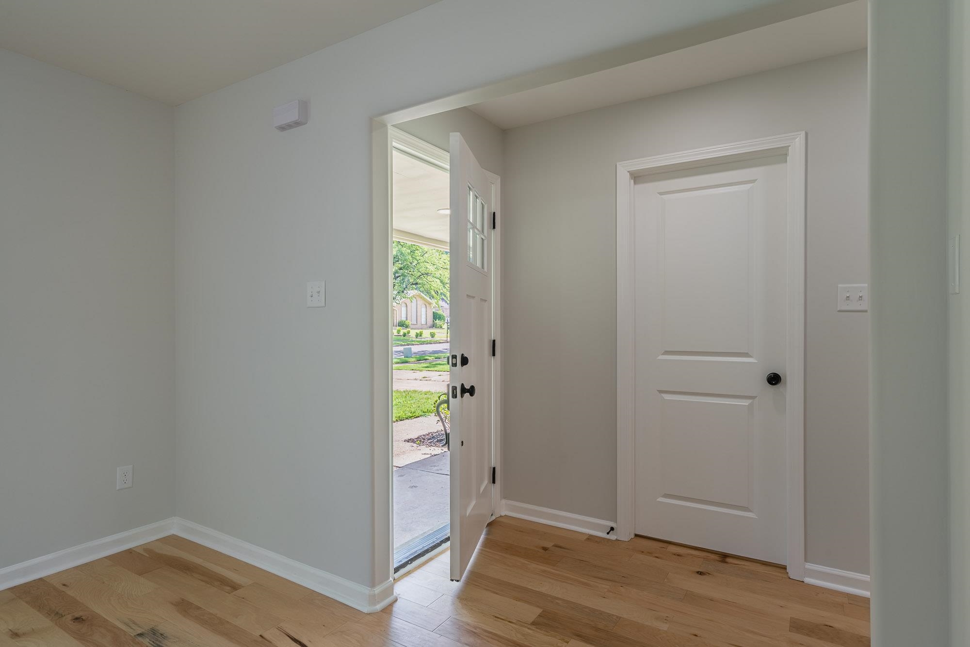 3119 Belle Grove Road Memphis, TN 38115 - Photo 3 of 23 Gallery Image 3