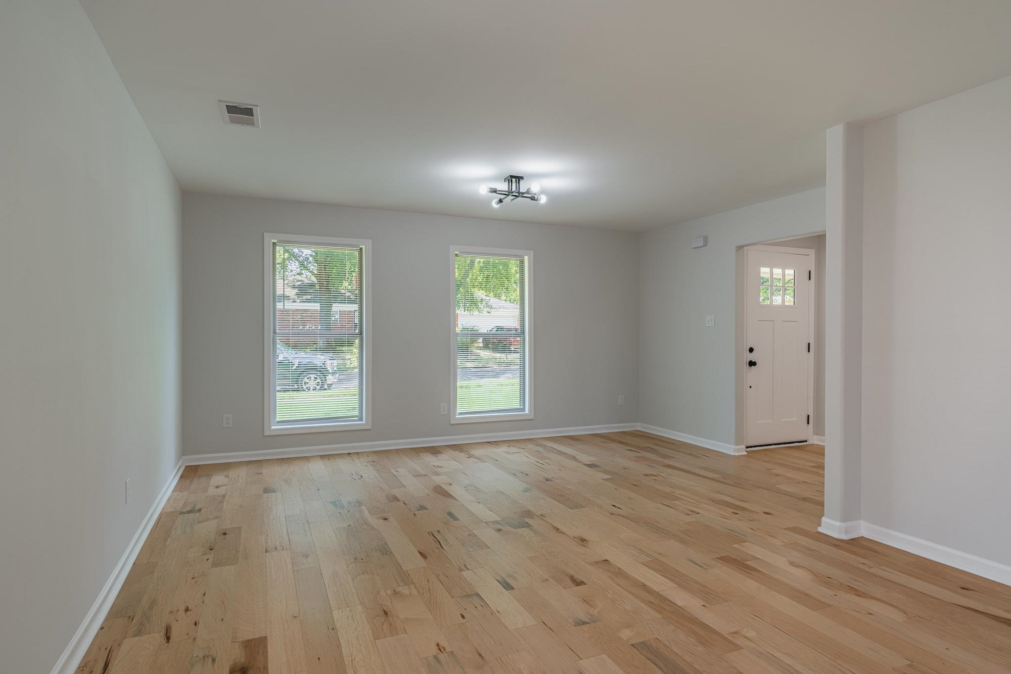 3119 Belle Grove Road Memphis, TN 38115 - Photo 4 of 23 Gallery Image 4