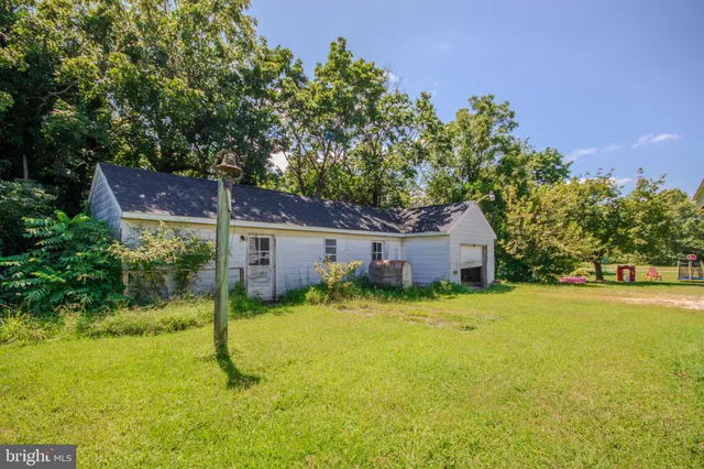 $95,000 | 605 4th Street, Sharptown, MD 21861