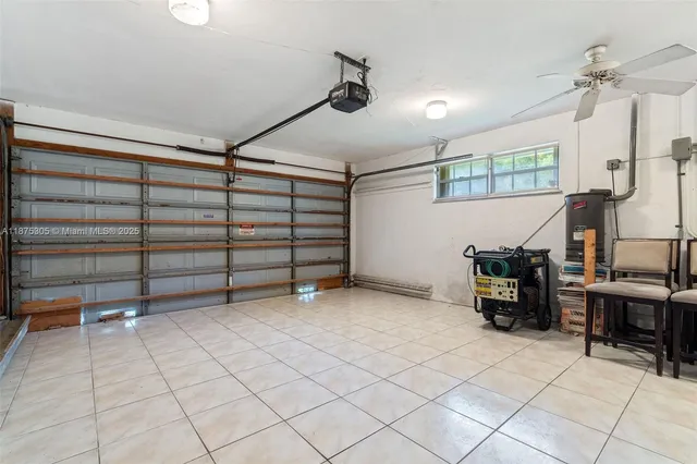 a view of a livingroom with furniture