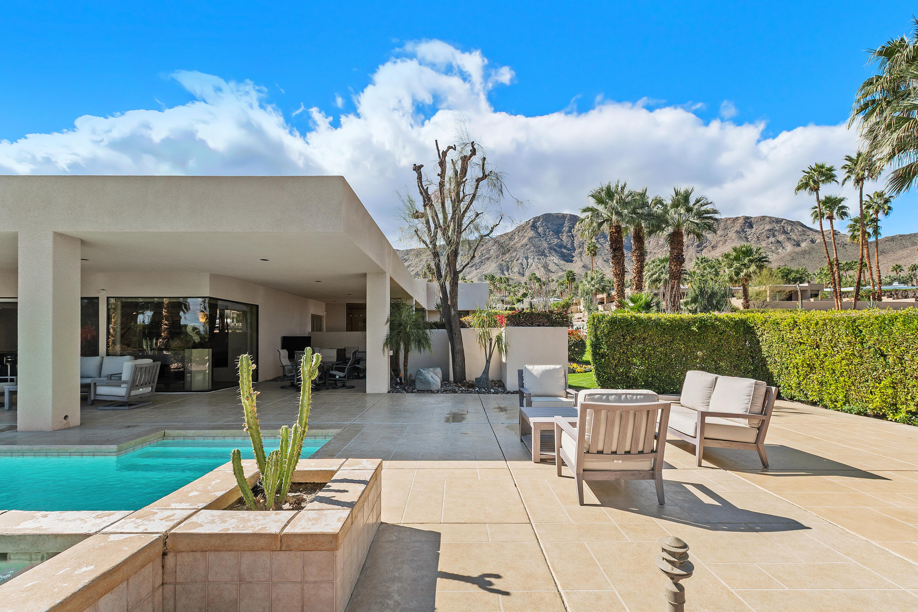 40380 Tonopah Road Rancho Mirage, CA 92270 - Photo 36 of 41 Large Terrace