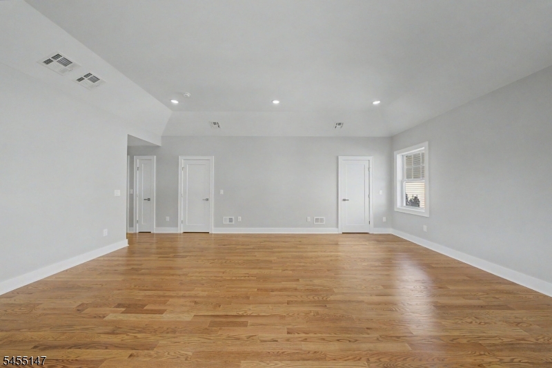 310 Halsey Road Parsippany, NJ 07054 - Photo 18 of 45 Gallery Image 18