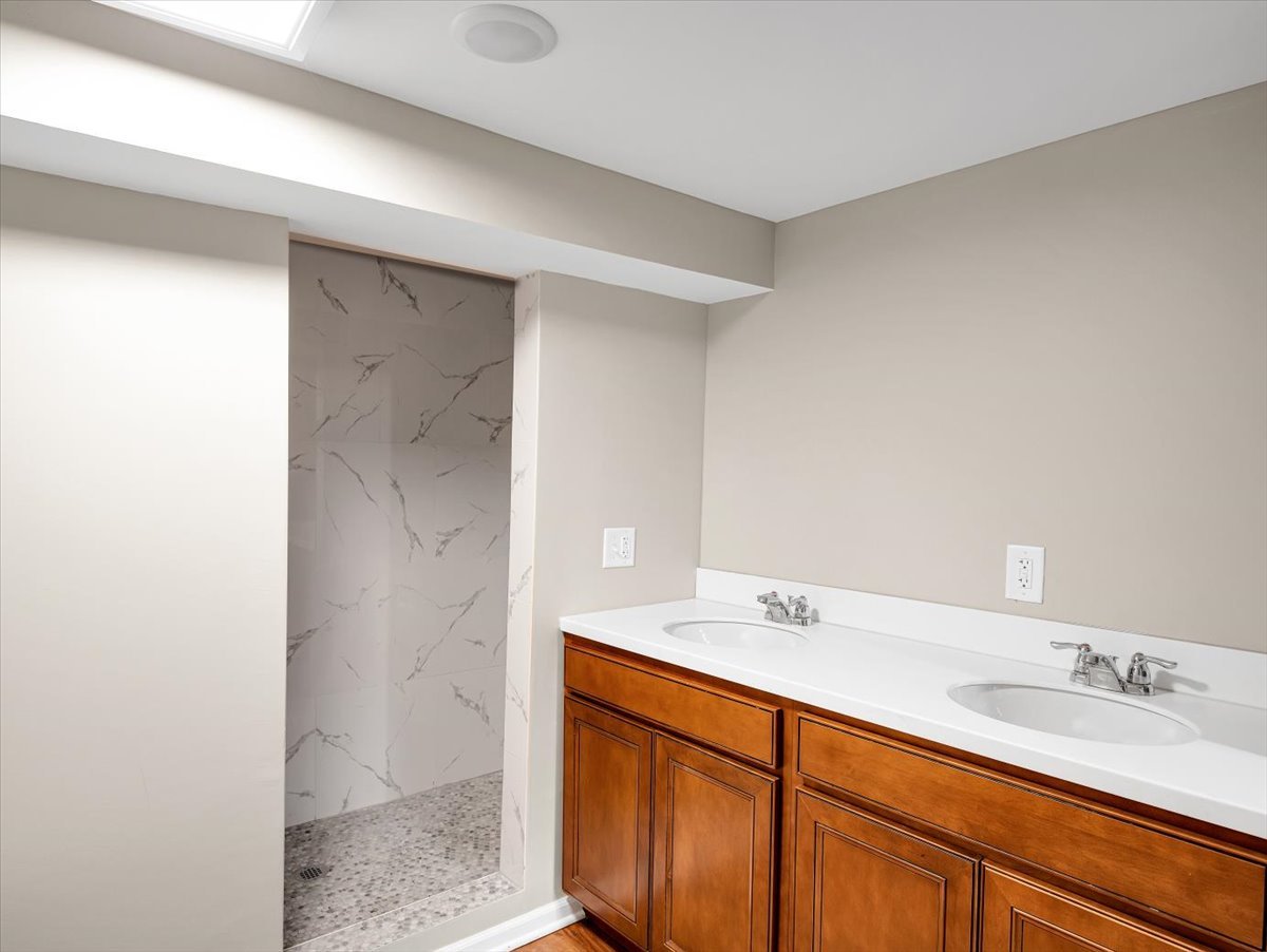 18763 Grade School Road Caledonia, IL 61011 - Photo 37 of 40